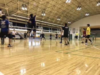 201705volleyball2.jpg