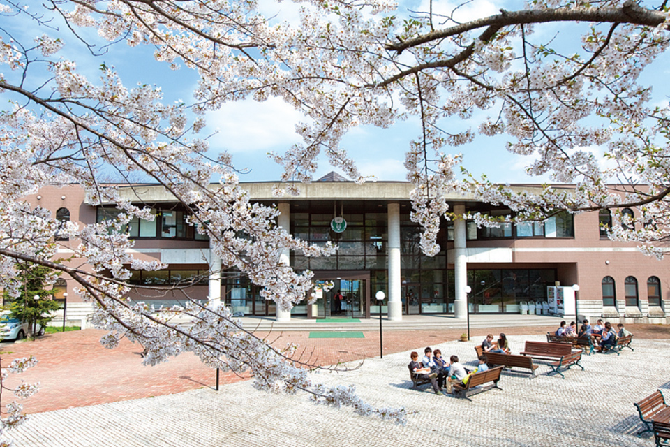 大学会館